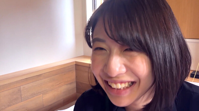 「【素人ナンパ】街角で声をかけた美人お姉さん看護師はるちゃんのアナル観察動画」のサンプル画像20枚目