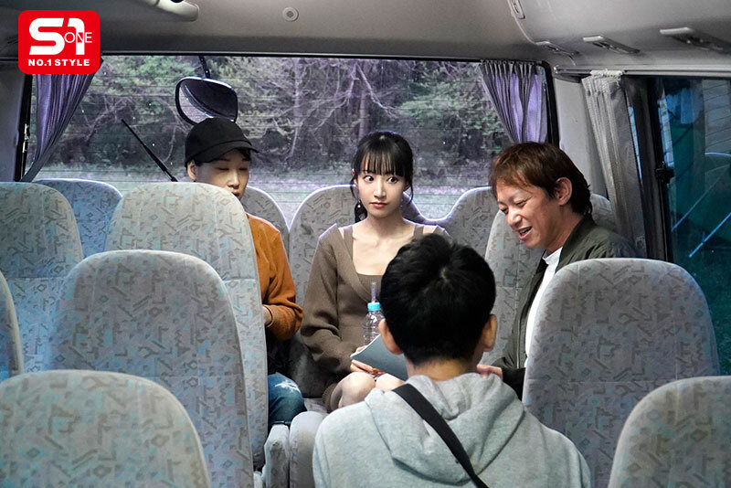 「石田佳蓮が辱めを受ける元アイドル作品｜スレンダー美女の芸能人プレイが話題」のサンプル画像1枚目