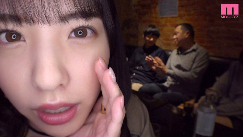 「白桃はな 痴女美少女が淫語で誘惑!寝取りNTR中出し焦らしプレイの絶頂寸止め体験」のサムネイル