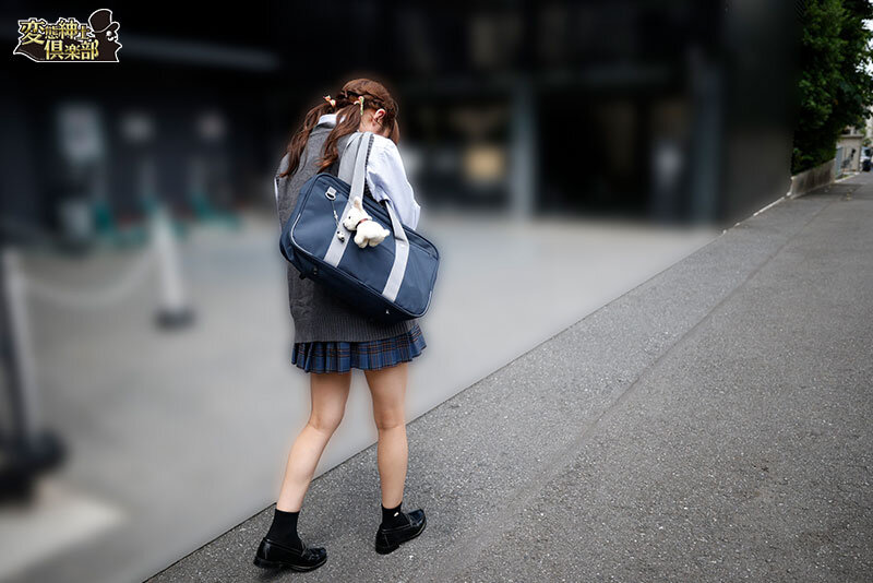 「【美乳女子校生】制服JKを盗撮・のぞき撮影から媚薬漬け孕ませ放尿お漏らしプレイ」のサンプル画像2枚目