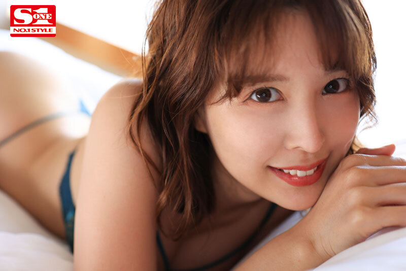 「葵つかさの濃厚フェラがたまらない!巨乳美女との密着セックス5本番を完全収録」のサムネイル