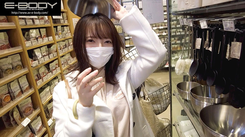 「小花のんの美巨乳パイズリが最高！美少女との甘いキス・接吻で興奮必至の濃密プレイ」のサンプル画像2枚目