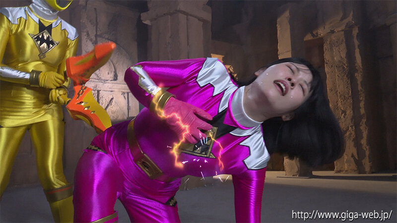 「佐野なつ・愛沢あかり出演|女戦士ライトレイジャーが敵に捕らわれ屈辱の洗脳調教を受ける」のサンプル画像8枚目