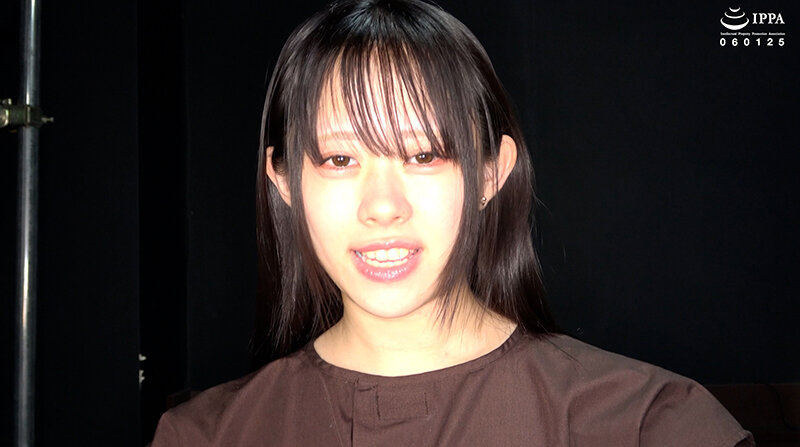 「【甘井くるみ】口内観察・歯・のどちんこ接写＆咀嚼プレイ【フェチ動画】貴重映像で魅せる巨大女の世界」のサムネイル