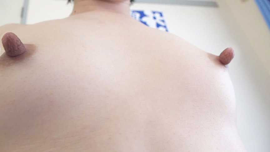 「【貧乳】長い乳首の華奢な小柄美女が見せるギャップ萌え全開の激しいプレイに興奮必至」のサンプル画像10枚目