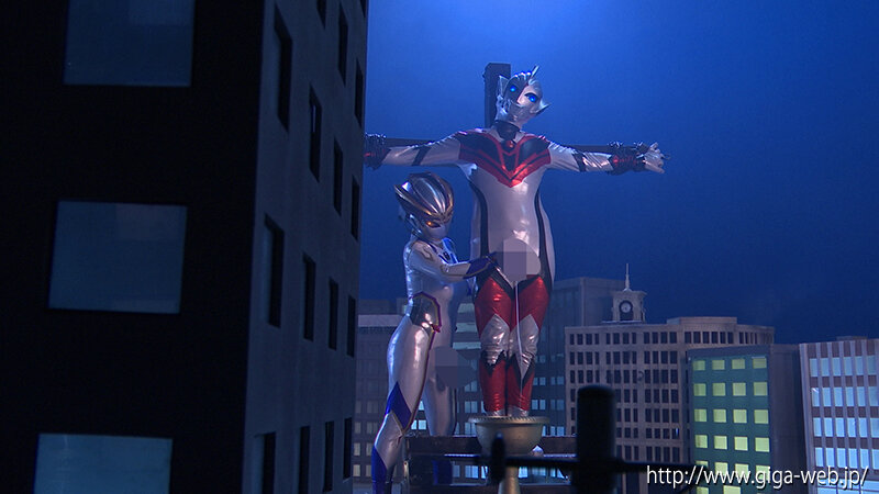 「月島さくらが女戦士に変身！悪の宇宙人との激闘バトルで見せる熱演アクション」のサンプル画像20枚目