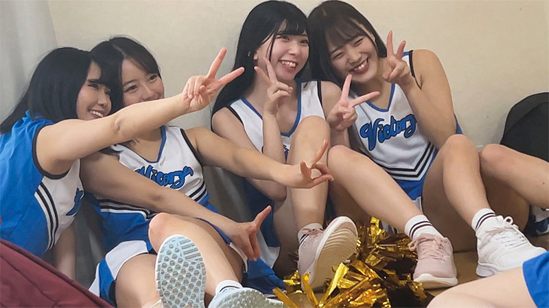 「チアガール5人組の乱交3P・4P中出し映像｜ちはる・まいな・つむぎ・みづき・みいろの過激パフォーマンス」のサムネイル