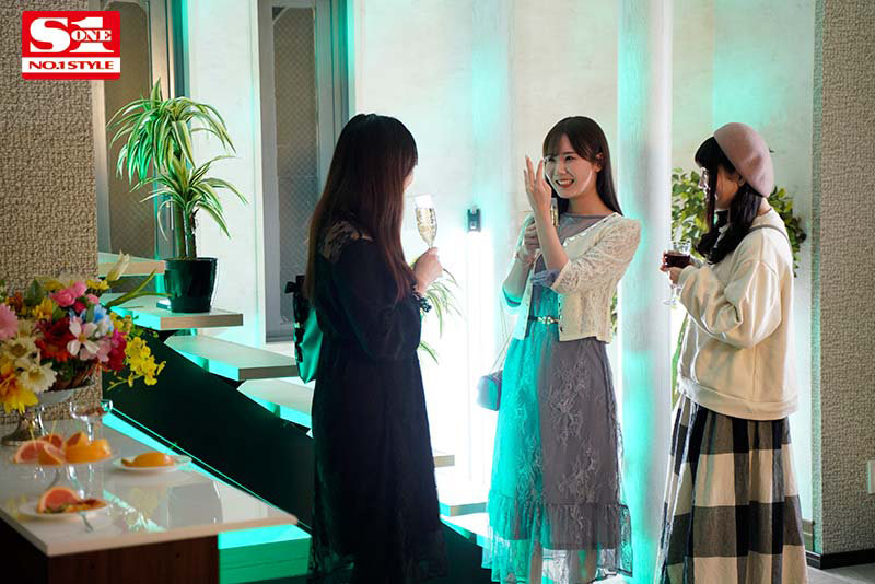 「miru×NTR×潮吹き｜スレンダー美女を同窓会で寝取る背徳セックス動画」のサンプル画像2枚目