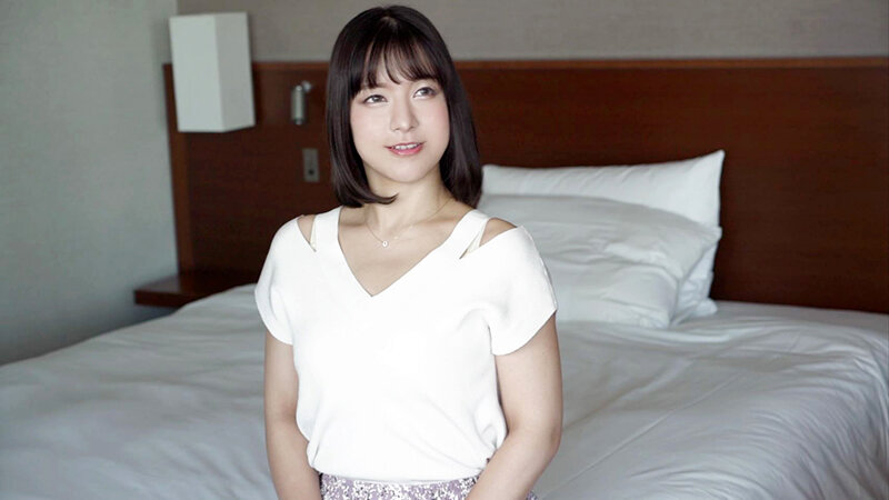 「高梨真緒が魅せる美乳人妻の不倫情事！熟女妻の禁断中出し濃厚セックス」のサムネイル