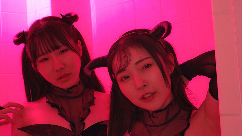 「天羽りりか・皆月ひかる他出演！Wサキュバス痴女に襲われ中出し＆ごっくんでM男が搾り取られる」のサンプル画像16枚目