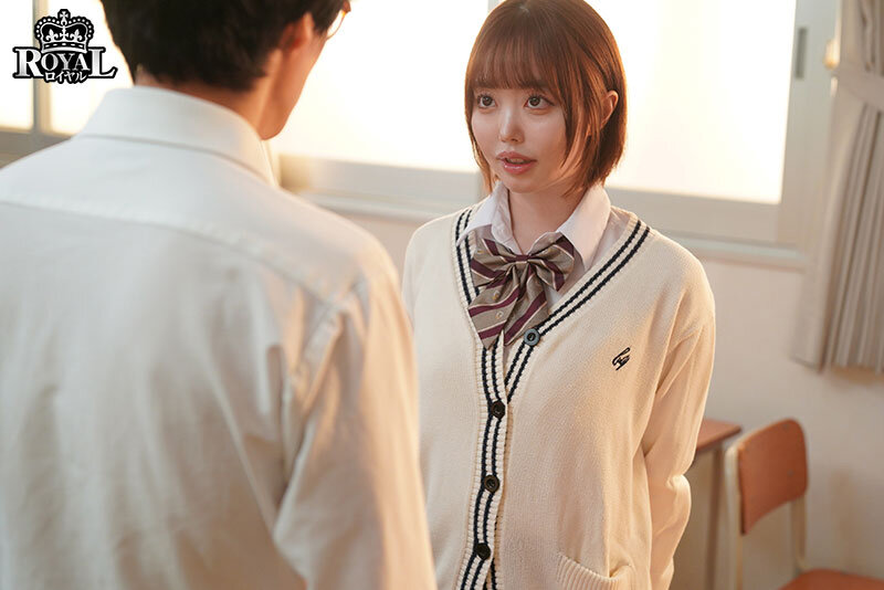 「小栗操が女子校生役で中出し×脚フェチプレイ！美脚太ももに興奮必至の制服姿が堪らない」のサンプル画像2枚目