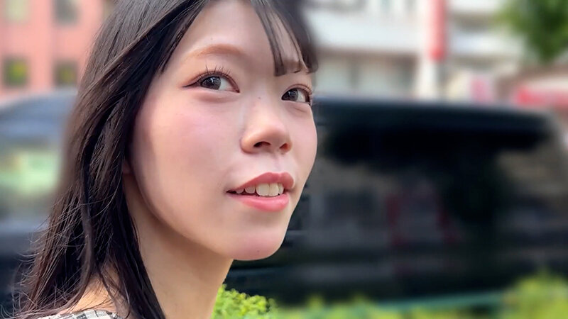 「【素人ナンパ】黒髪お姉さんギャルかなちゃんがM男の大胆リクエストに応える街角交渉動画」のサムネイル