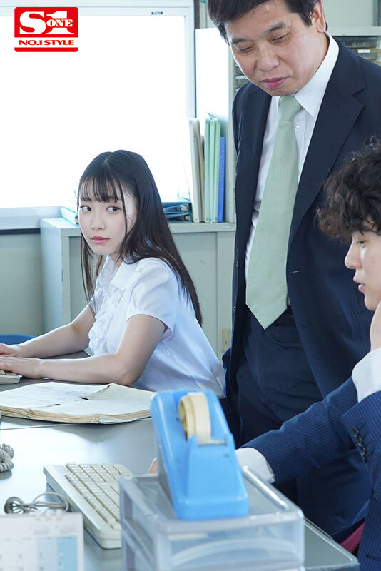 「【結月りあ】巨乳OL新人社員が上司に寝取られ！出張先相部屋で朝まで濃厚キス・接吻NTR」のサムネイル