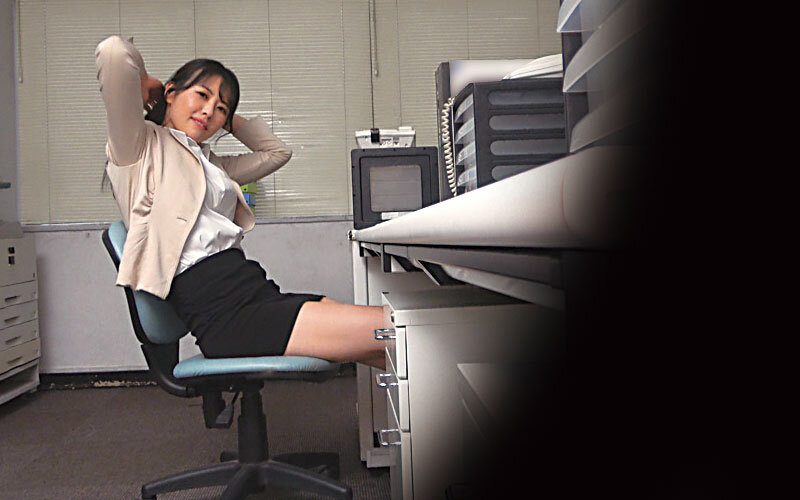 「鈴河めぐみら美熟女8人の淫語オナサポ!巨乳と美尻に見つめられながら興奮する完全主観映像」のサムネイル