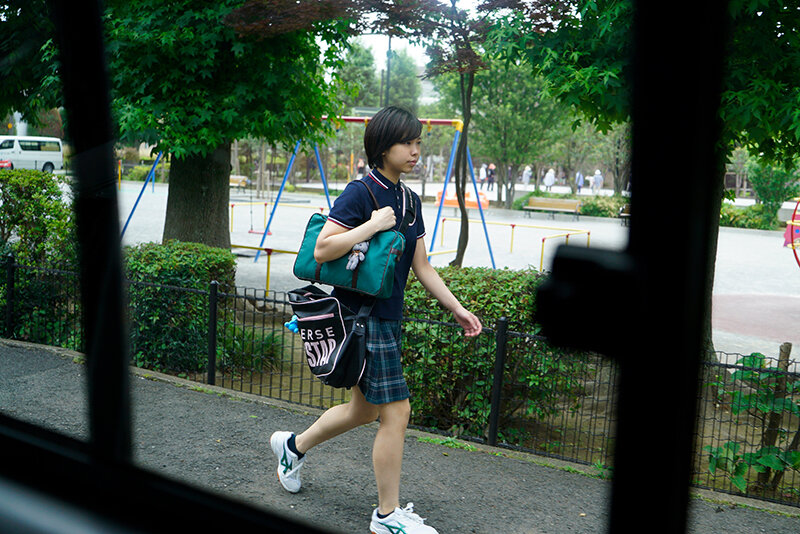 「中川楓・上坂めい・前乃菜々が拘束されアクメ潮吹き！部活帰り女子校生の強制マッサージ開発」のサンプル画像3枚目