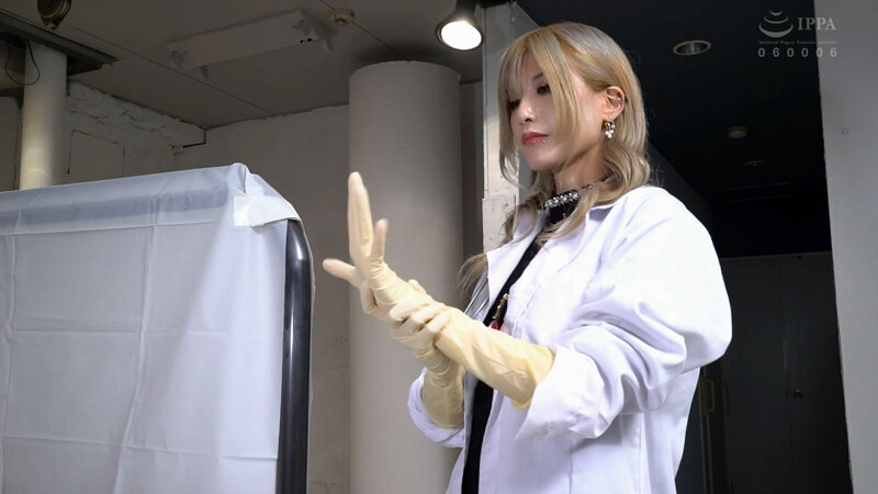 「M男必見！女医Miiのアナル・SM治療プレイ｜淫靡な非正統治療の全貌」のサンプル画像1枚目