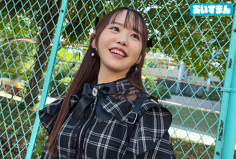 「【素人】スレンダー美乳のかすみちゃん23歳にナンパ即ハメ中出し！量産系ビッチが激イキ連発」のサンプル画像2枚目