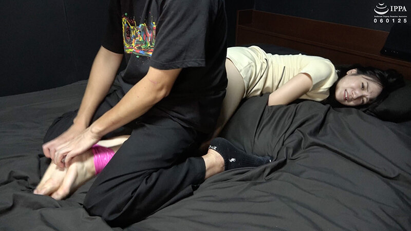 「西尾まりな｜くすぐり拘束プレイで悶絶！敏感美女が責められる刺激映像【スワロー】」のサンプル画像7枚目