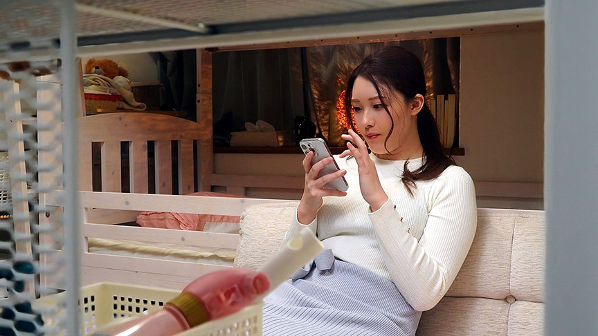 「【素人】私大女子寮の美女が体を震わせ何度も絶頂する激しいオナニー映像【盗撮風】」のサンプル画像5枚目