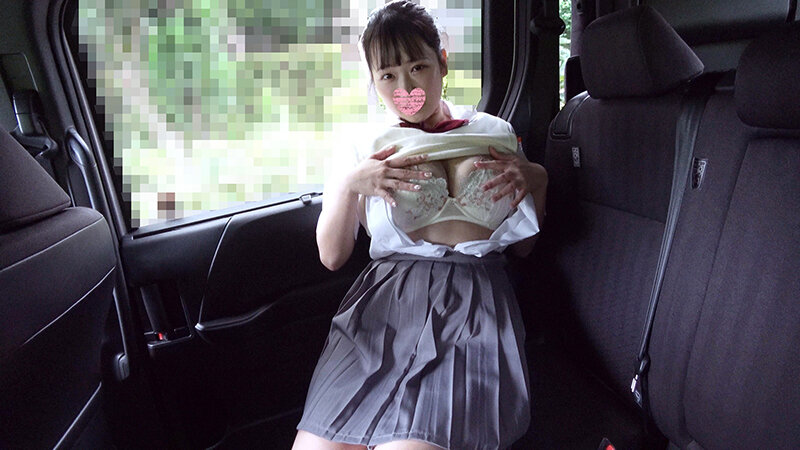 「【素人】巨乳100cm爆乳美女が野外露出で潮吹き絶頂！中出し乱交6Pで制服姿のまま大量中出し」のサンプル画像11枚目