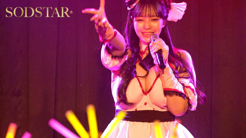 「恋渕ももな 超乳アイドルが中出し解禁！エロすぎる巨乳担当との禁断コラボ作品」のサンプル画像3枚目