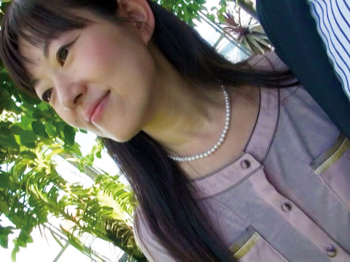 「【人妻】不倫旅行で乱交に溺れる主婦の秘密の情事｜AIリマスター版で蘇る背徳の湯恋物語」のサンプル画像2枚目