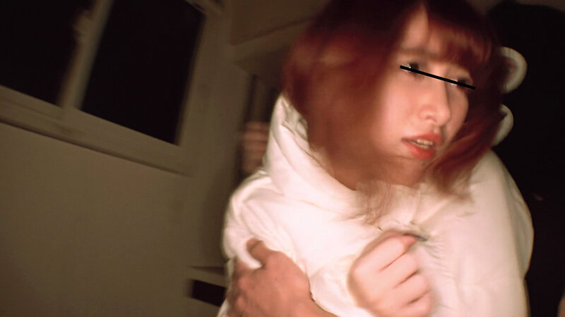 「美少女JK・女子大生・OLが激しいイラマチオと中出しで乱れる厳選映像集4時間」のサンプル画像15枚目