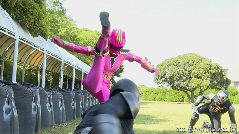 「渚みつき・上白美央が女戦士に変身!ヒロインピンチの特撮アクション作品を徹底レビュー」のサムネイル