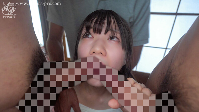 「日向由奈 女子校生コスプレで顔射・中出し・3P体験 美乳JKの過激プレイ集」のサンプル画像9枚目