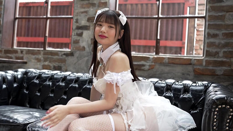 「佐藤愛瑠のセクシーグラビア動画｜巨乳美女が魅せるMeru Melty Fairytale」のサンプル画像3枚目