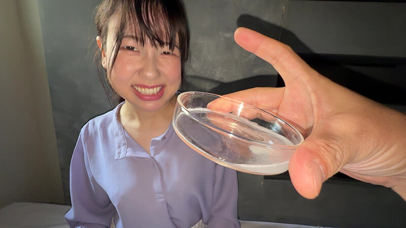 「【谷田かりな】素人お姉さんをナンパ!個人撮影で魅せる舌ブラシ汚舌苔採取の瞬間」のサンプル画像19枚目