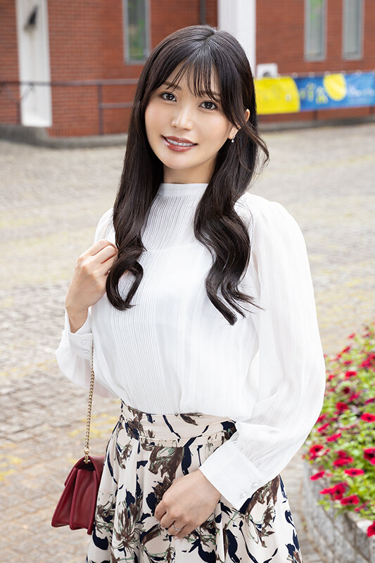 「美乳人妻 最上彩奈・小橋京子がオナニーで乱れる姿と中出しセックス～舞ワイフ セレブ倶楽部199」のサンプル画像2枚目