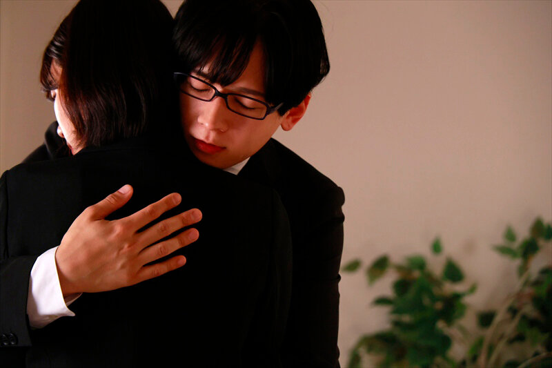 「宮城りえがカップルで魅せる濃密プレイ|デカチン巨根に身体を委ねる甘い時間」のサンプル画像13枚目