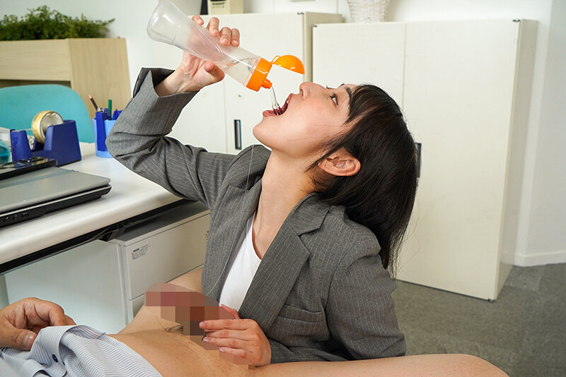 「糸井瑠花 巨乳OLがローションまみれで同僚にイタズラされ中出しされる濃厚オフィスプレイ」のサンプル画像6枚目