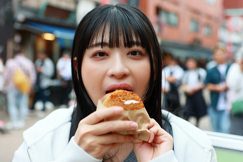 「花柳杏奈のGカップ巨乳が揺れる羞恥カーセックス！天然美少女のドキドキ東京観光」のサンプル画像6枚目