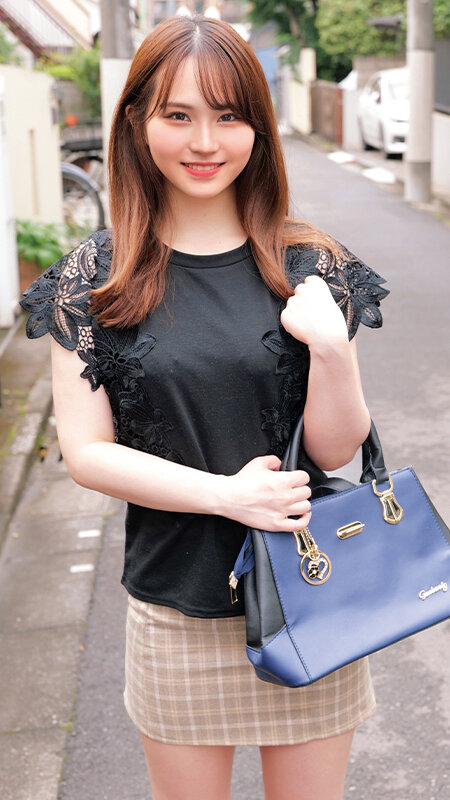 「スレンダー美少女JDをナンパして即ハメ中出し！素人女子大生りの・みなみの激イキ絶頂セックス」のサムネイル