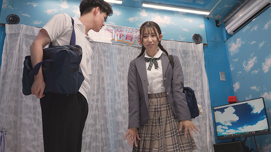 「【素人企画】禁断の関係カップルが挑む保健体育クイズ！マジックミラー号で最後の一線を越える衝撃展開」のサムネイル