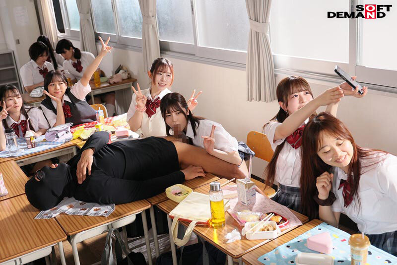 「沙月恵奈・小野寺舞ら制服女子校生5人と即ハメ中出し!幼なじみとの甘酸っぱい青春性交群像劇」のサンプル画像7枚目