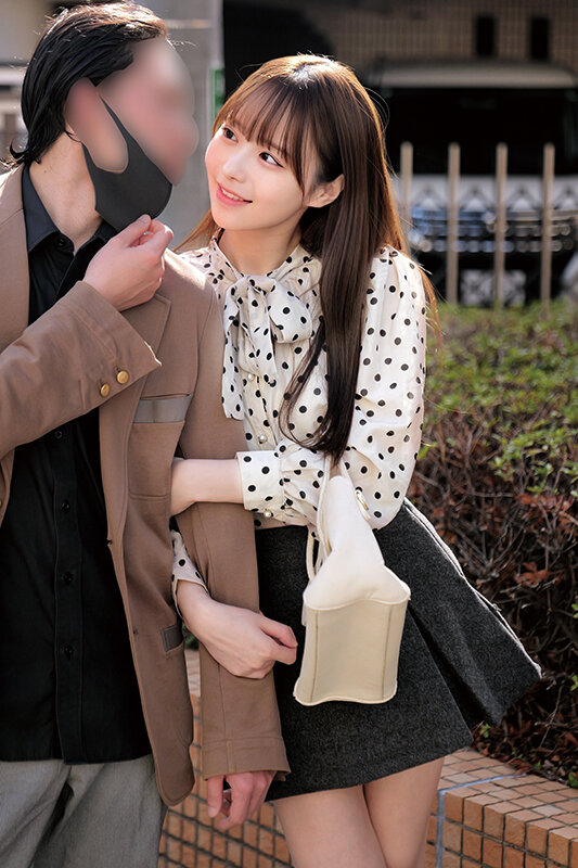 「【素人流出】芸能人の熱愛スクープ映像が流出！プライベート盗撮と生ハメ中出しの衝撃映像」のサンプル画像12枚目