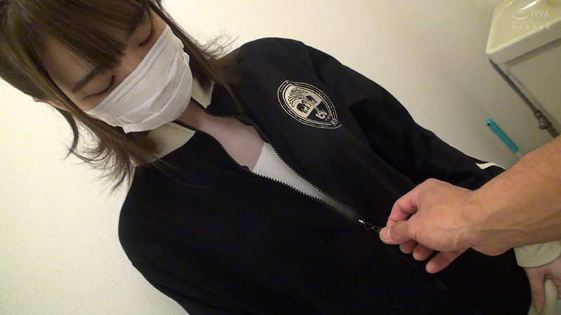 「【素人美少女】野外露出フェラ個撮映像!どこでも大胆にご奉仕する美女11人の過激プレイ集」のサンプル画像11枚目