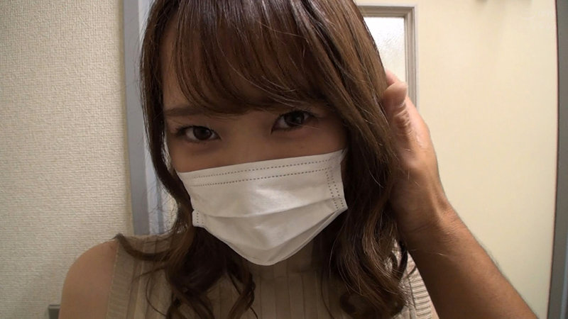 「【素人美少女】野外露出フェラ個撮映像!どこでも大胆にご奉仕する美女11人の過激プレイ集」のサンプル画像17枚目