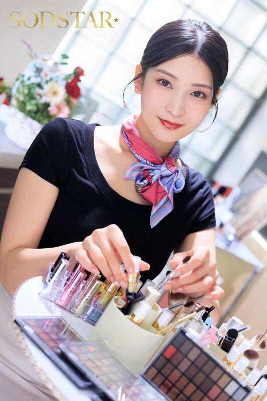 「本庄鈴が美容部員コスで魅せる濃厚フェラテクニック！職業色々シリーズ人気作」のサンプル画像3枚目