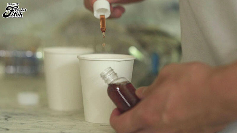 「由衣陽菜のFカップ巨乳美少女が中出しアクメで絶頂！放尿お漏らし連続オーガズム」のサンプル画像4枚目