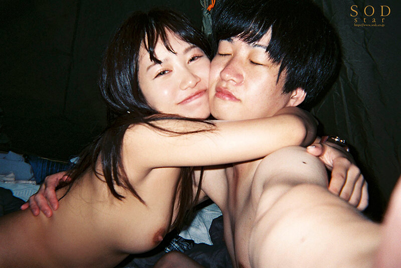 「百仁花とキャンプデートで野外露出＆濃厚キス！テント内でイチャラブフェラする一泊二日の旅」のサンプル画像16枚目