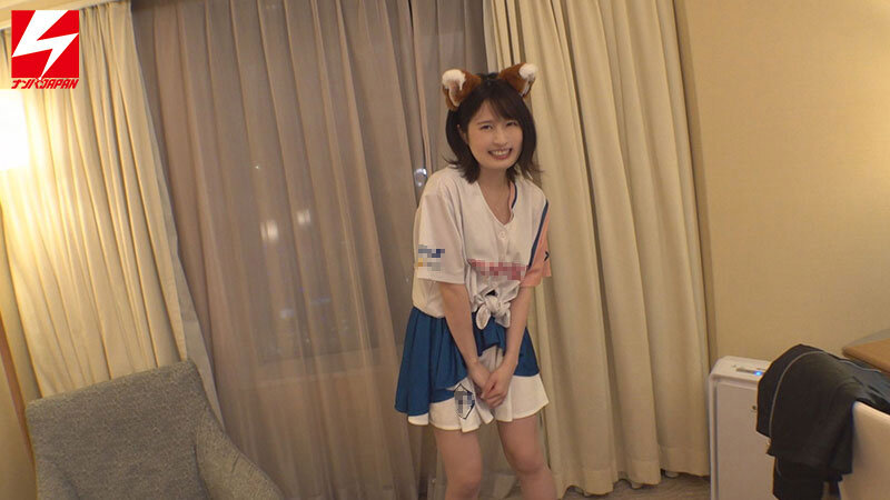 「【素人美少女】Gカップ巨乳のコスプレ娘とハメ撮り中出しセックス！フェラも絶品の野球ファン美女」のサンプル画像4枚目