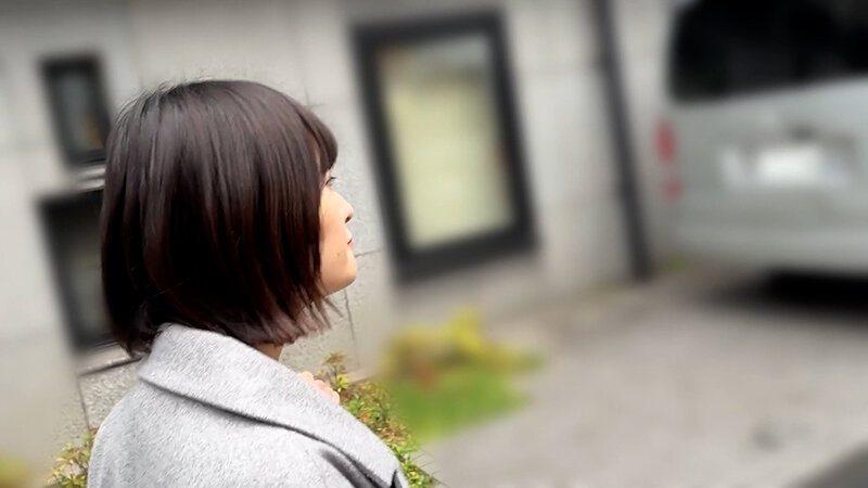 「【素人ナンパ】お姉さん系アルバイト美女みこちゃんを街角でくすぐり体験させてもらった結果」のサムネイル