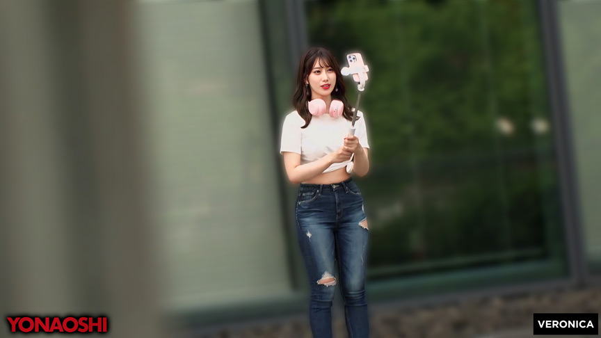 「【素人配信者】貢がせストリーマーるるの過激パフォーマンス映像【生配信流出】」のサムネイル