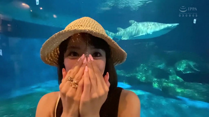 「しおかわ雲丹が野外露出で羞恥プレイ！パイパンM女お姉さんの鼻フック＆ぶっかけ3P調教」のサンプル画像3枚目