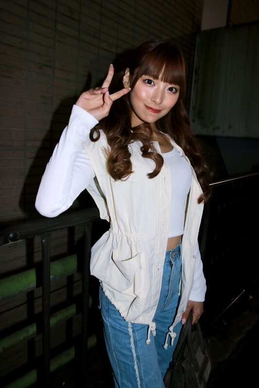 「【素人ギャル】日焼け巨尻美女をナンパして3P中出し！激しいダンスで誘惑するひなたの本気セックス」のサンプル画像8枚目