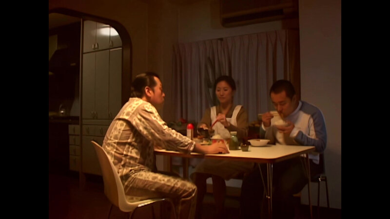 「池端あやめ｜熟女の禁断近親相姦ハメ撮り映像｜淫らな母と息子の秘密の関係」のサンプル画像3枚目